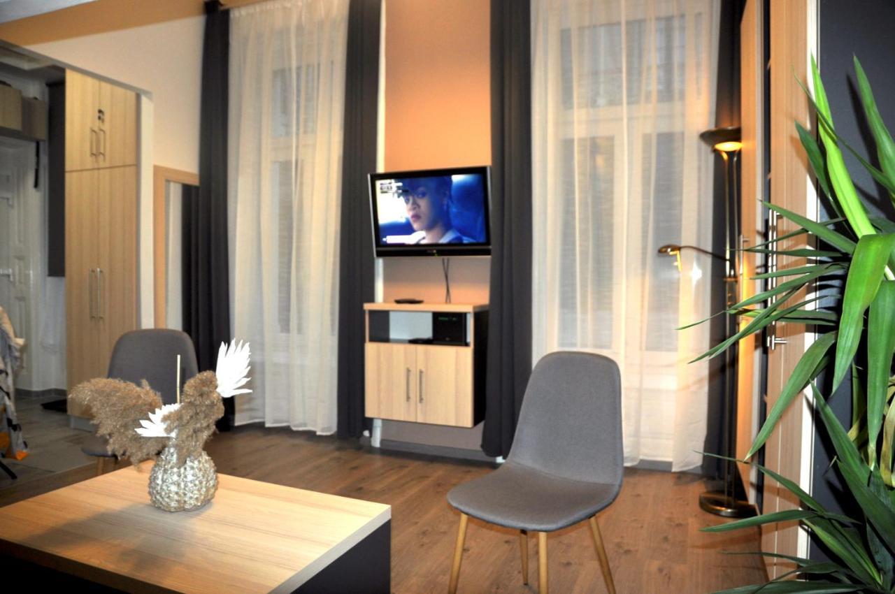 Angel'S Apartman Budapest Exterior photo
